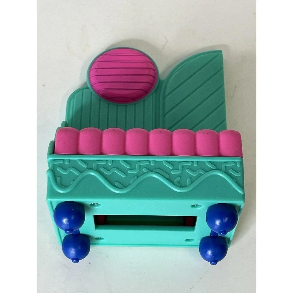 LOL‎ SURPRISE OMG DOLL HOUSE REPLACEMENT PART DINING ROOM BOOTH CHAIR Pink
